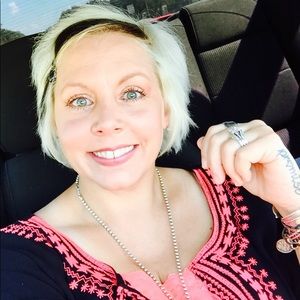 Meet your Posher, Wendy